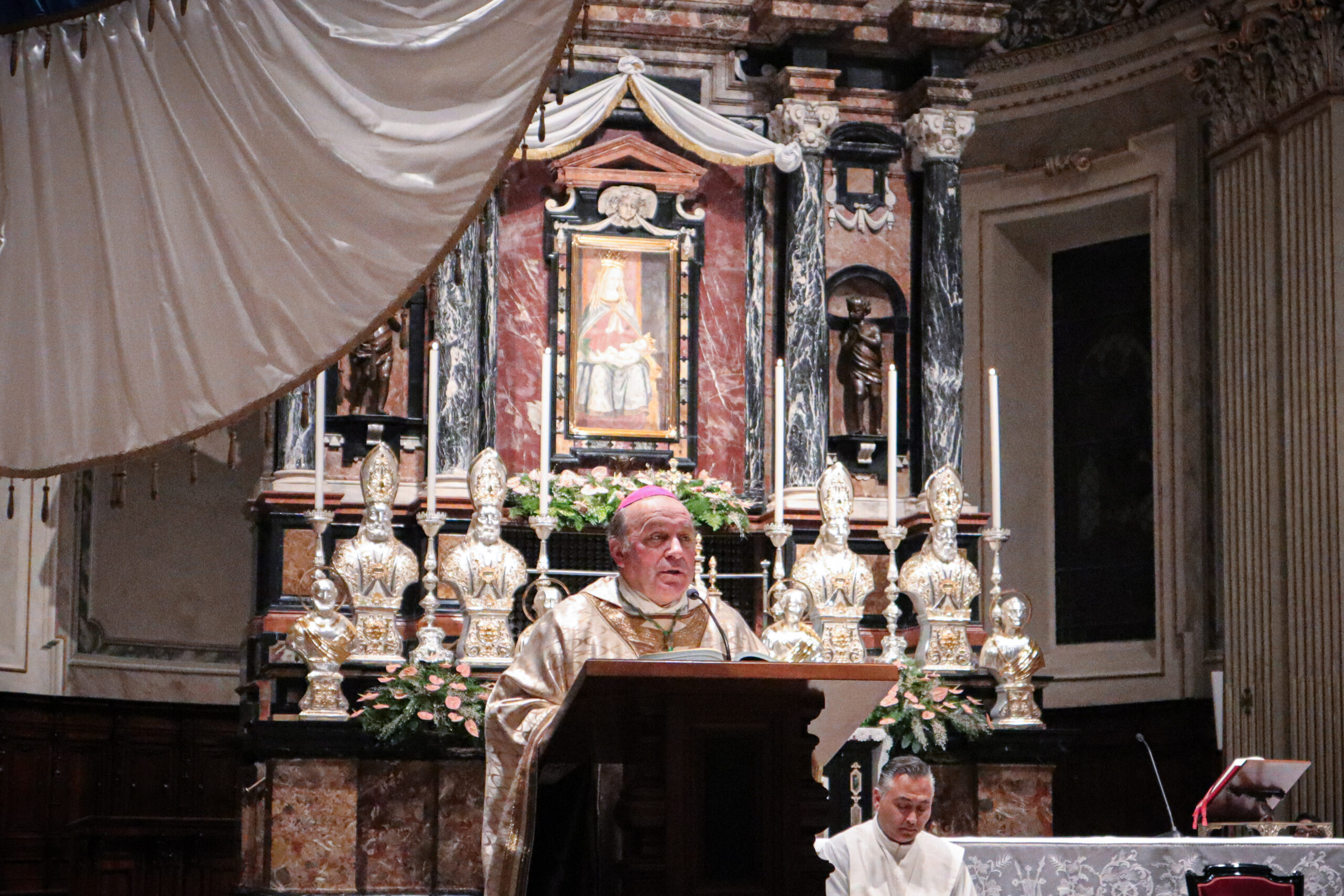 Vegezzi presiede la Santa Messa nella Festa della Cattedra di San Pietro